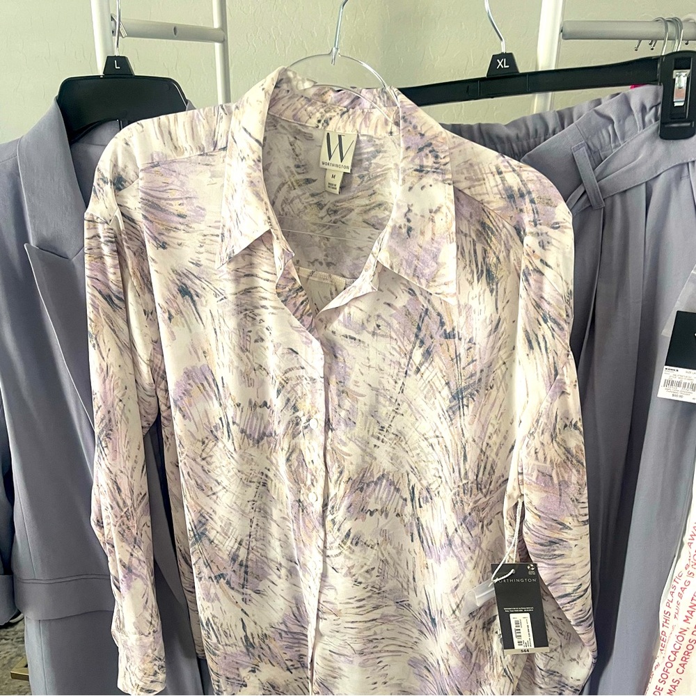 NWT Worthington Button Up Dress Shirt, Women's Size M, Purple Multi NEW MSRP $44